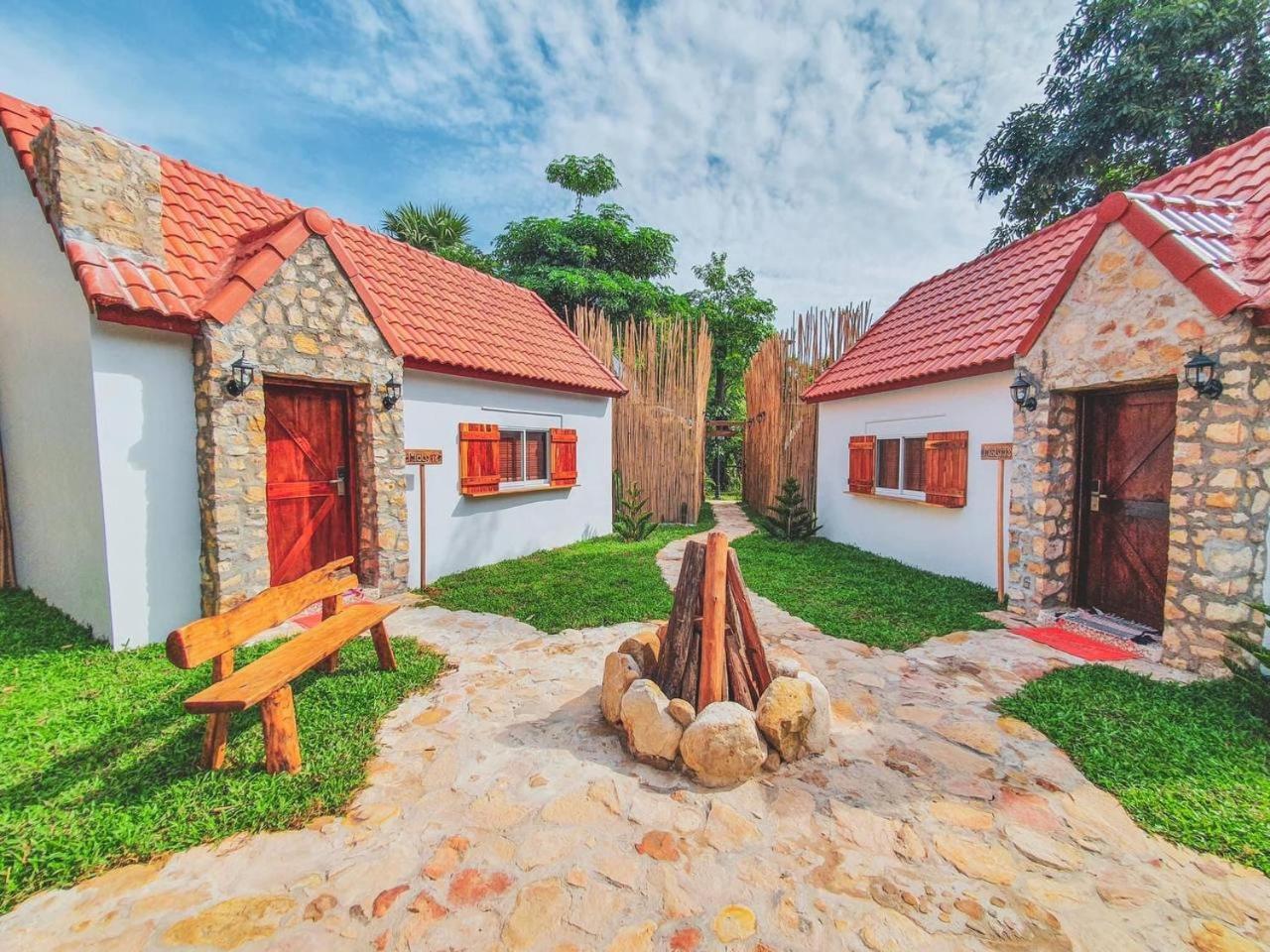 Moly Resort Kampot Luaran gambar